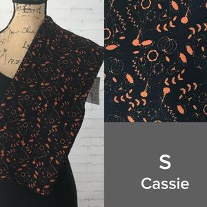 LuLaRoe Cassie skirt